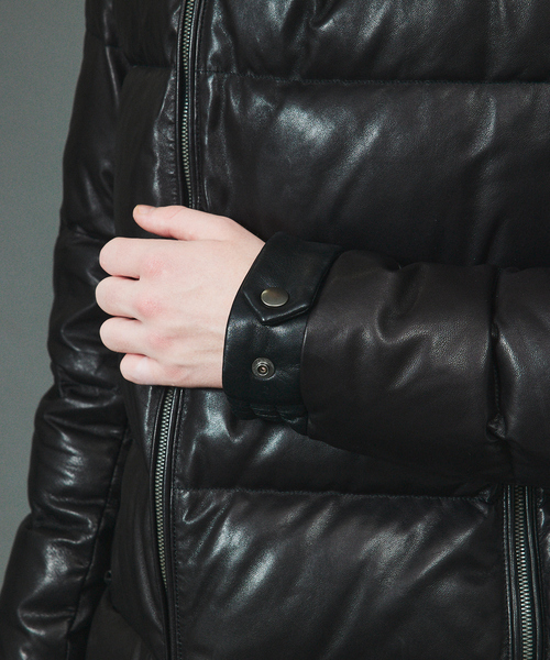 5351 POUR LES HOMMES(ゴーサンゴーイチプールオム)の「【数量限定】フーデット レザー ダウンジャケット(ダウンジャケット/コート・メンズ・ブラック・44/46/48/50)」の9枚目の写真