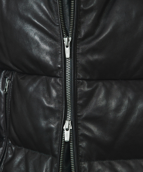 5351 POUR LES HOMMES(ゴーサンゴーイチプールオム)の「【数量限定】フーデット レザー ダウンジャケット(ダウンジャケット/コート・メンズ・ブラック・44/46/48/50)」の12枚目の写真