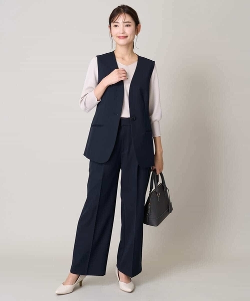 a.v.v（アーヴェヴェ）の「【洗える/イージーケア/UVカット/ストレッチ】スカルノテックスストレートワイドパンツ（その他パンツ・レディース・ネイビー/ブラウン/ライトグレー・38/40/34/36/42）」の10枚目の写真