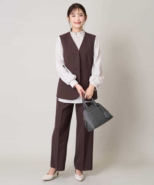 a.v.v（アーヴェヴェ）の「【洗える/イージーケア/UVカット/ストレッチ】スカルノテックスストレートワイドパンツ（その他パンツ・レディース・ネイビー/ブラウン/ライトグレー・38/40/34/36/42）」の19枚目の写真