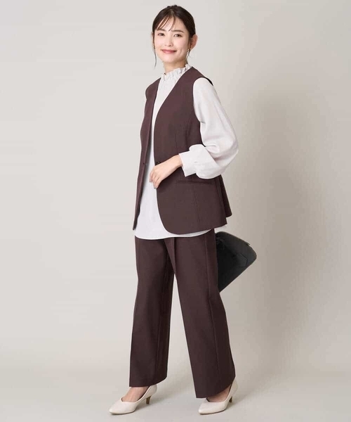 a.v.v（アーヴェヴェ）の「【洗える/イージーケア/UVカット/ストレッチ】スカルノテックスストレートワイドパンツ（その他パンツ・レディース・ネイビー/ブラウン/ライトグレー・38/40/34/36/42）」の20枚目の写真