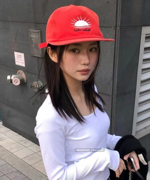 MEMECLE(メメクル)の「【 MEMECLE / メメクル 】ヴィンテージ サンライト ボールキャップ(キャップ・レディース・ブラウン/レッド/ダークグレー/アイボリー・FREE)」の8枚目の写真