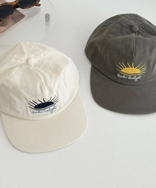 MEMECLE(メメクル)の「【 MEMECLE / メメクル 】ヴィンテージ サンライト ボールキャップ(キャップ・レディース・ブラウン/レッド/ダークグレー/アイボリー・FREE)」の16枚目の写真