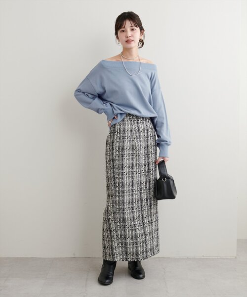 natural couture(ナチュラルクチュール)の「オフショルにもなる2way裏毛プルオーバー(Tシャツ/カットソー・レディース・スミクロ/ブラウン/ボルドー/ライトベージュ/サックスブルー・FREE)」の19枚目の写真