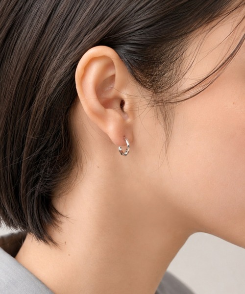 ciite'(シーテ)の「simple pierce / シンプルピアス (両耳用)(ピアス(両耳用)・レディース・ゴールド系その他/ブラック/シルバー系その他2/シルバー系その他/ゴールド/シルバー/ピンクゴールド/ゴールド系その他2・FREE)」の4枚目の写真