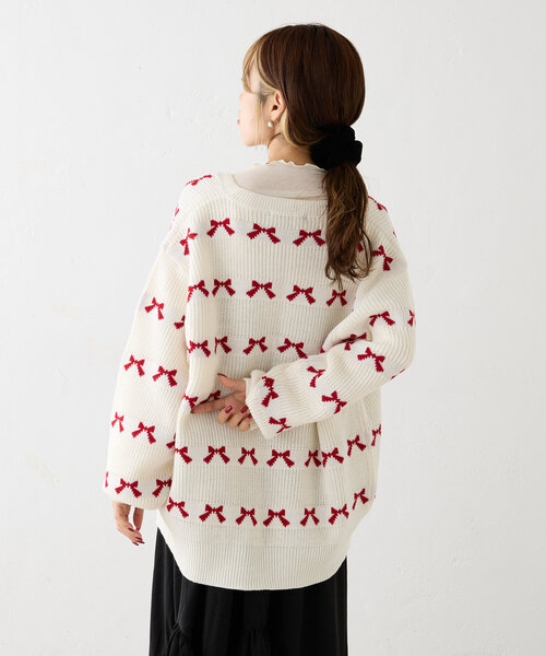 w closet（ダブルクローゼット）の「リボンビッグカーディガン（カーディガン/ボレロ・レディース・オフホワイト/ピンク/サックスブルー/ブラック・FREE）」の8枚目の写真