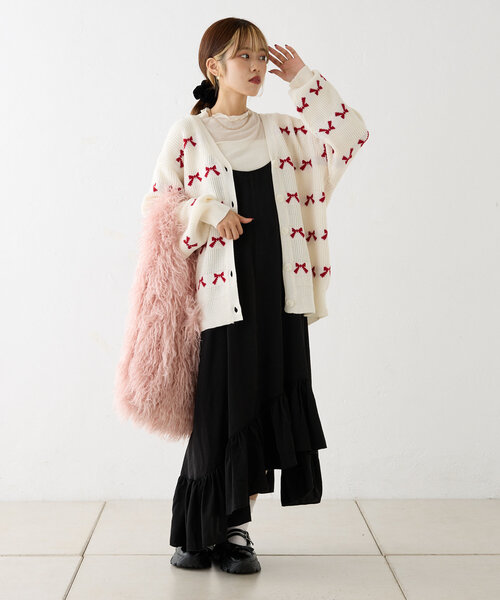 w closet（ダブルクローゼット）の「リボンビッグカーディガン（カーディガン/ボレロ・レディース・オフホワイト/ピンク/サックスブルー/ブラック・FREE）」の9枚目の写真