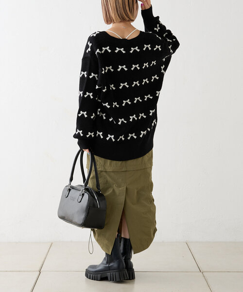 w closet（ダブルクローゼット）の「リボンビッグカーディガン（カーディガン/ボレロ・レディース・オフホワイト/ピンク/サックスブルー/ブラック・FREE）」の16枚目の写真