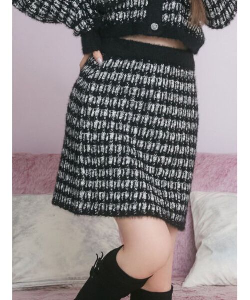 EATME(イートミー)の「ツイードライクニットスカート(セットアップ可能)(スカート・レディース・ネイビー/レッド/オフホワイト/ブラック・FREE)」の3枚目の写真