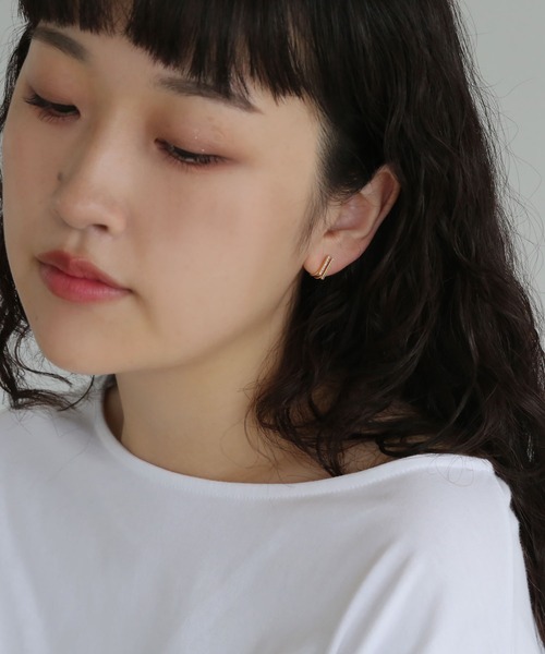 colleca la(コレカラ)の「ノンホール・2ラインイヤリング(イヤリング・レディース・シルバー/ゴールド・FREE)」の9枚目の写真