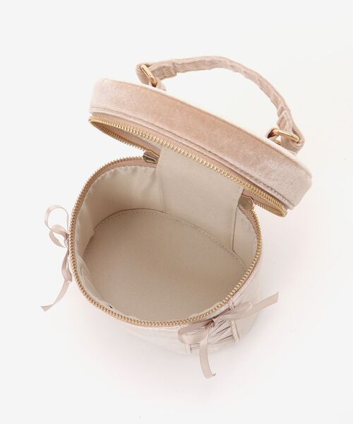 MAJESTIC LEGON（マジェスティックレゴン）の「レースアップベロアバニティバッグ（ショルダーバッグ・レディース・モカ/アイボリー・FREE）」の17枚目の写真