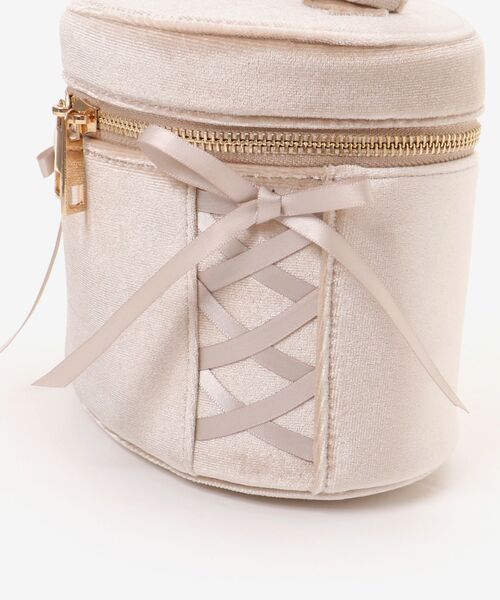 MAJESTIC LEGON（マジェスティックレゴン）の「レースアップベロアバニティバッグ（ショルダーバッグ・レディース・モカ/アイボリー・FREE）」の19枚目の写真