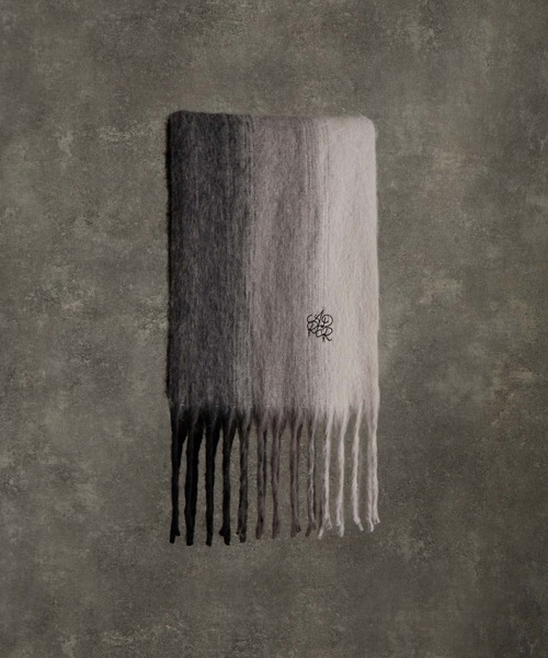 ADREERROR ロゴマフラー ADRER（アドラー） マフラー volume fringe shaggy muffler