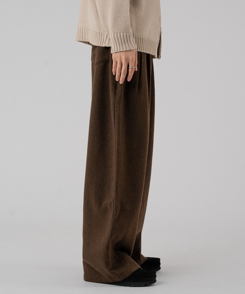 Adoon plain(アドーンプレーン)の「ヘリンボーンバレルレッグワイドパンツ(スラックス・メンズ・ブラウン/チャコールグレー・LARGE/MEDIUM)」の10枚目の写真