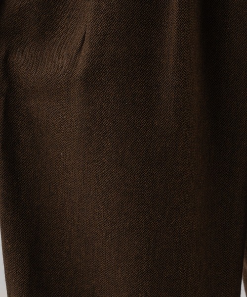 Adoon plain(アドーンプレーン)の「ヘリンボーンバレルレッグワイドパンツ(スラックス・メンズ・ブラウン/チャコールグレー・LARGE/MEDIUM)」の13枚目の写真
