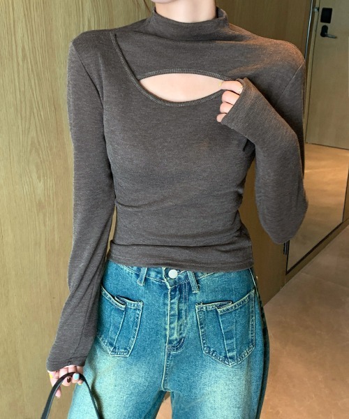 Miniministore(ミニミニストア)の「長袖Tシャツ 穴あき ハイネック 春秋冬(Tシャツ/カットソー・レディース・チャコールグレー/ブラック/ダークブラウン/ライトベージュ/グレー・L/XL/M)」の13枚目の写真