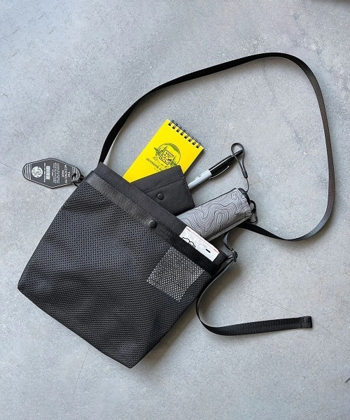 WEEKEND(ER)(ウィークエンダー)の「WEEKEND(ER)/ウィークエンダ― MESH& SHOULDER BAG(ショルダーバッグ・レディース・タン/グレー・FREE)」の6枚目の写真