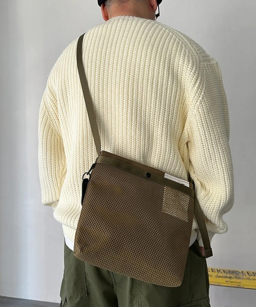 WEEKEND(ER)(ウィークエンダー)の「WEEKEND(ER)/ウィークエンダ― MESH& SHOULDER BAG(ショルダーバッグ・レディース・タン/グレー・FREE)」の12枚目の写真