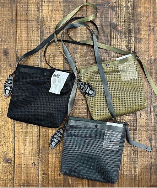 WEEKEND(ER)(ウィークエンダー)の「WEEKEND(ER)/ウィークエンダ― MESH& SHOULDER BAG(ショルダーバッグ・レディース・タン/グレー・FREE)」の13枚目の写真