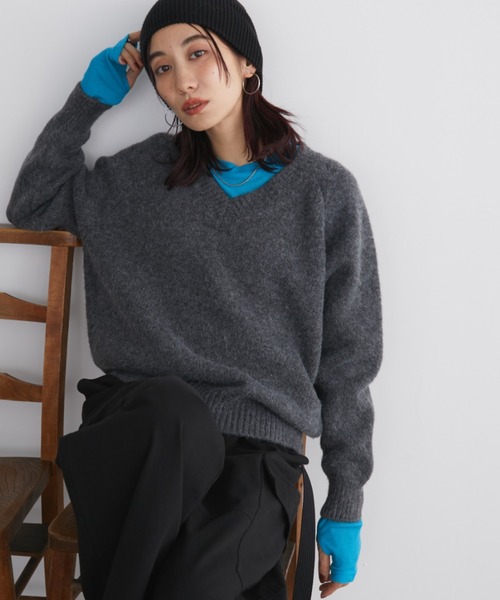 Auntie Rosa Holiday（アンティローザホリデー）の「ラグランVネックニットプルオーバー（ニット/セーター・レディース・ピンク/ブルー/ブラック/ダークグレー・FREE）」の3枚目の写真