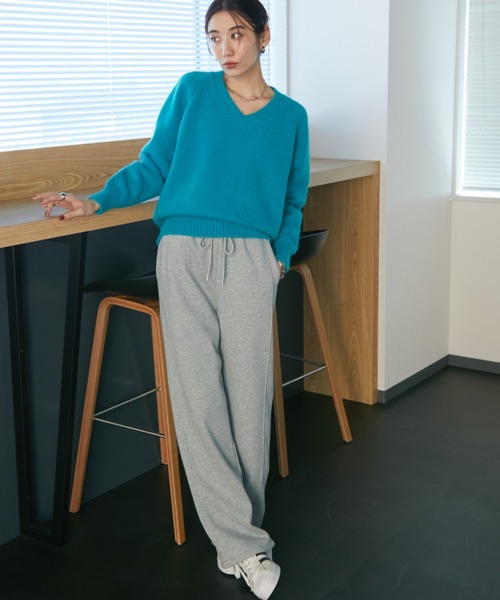 Auntie Rosa Holiday（アンティローザホリデー）の「ラグランVネックニットプルオーバー（ニット/セーター・レディース・ピンク/ブルー/ブラック/ダークグレー・FREE）」の11枚目の写真