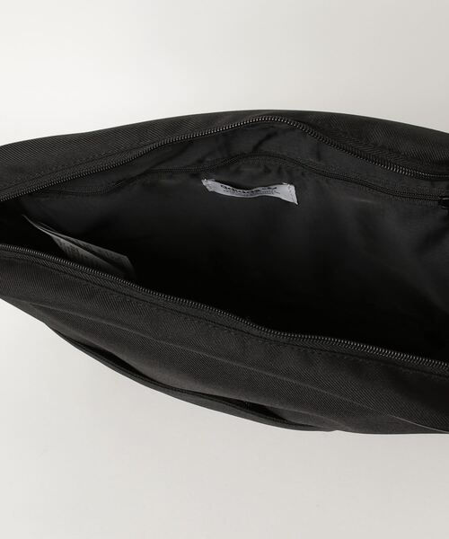 国内配送★adidas★アシンメトリー エアライン バッグ 5L 2色 国内配送☆adidas☆アシンメトリー エアライン バッグ 5L 2色