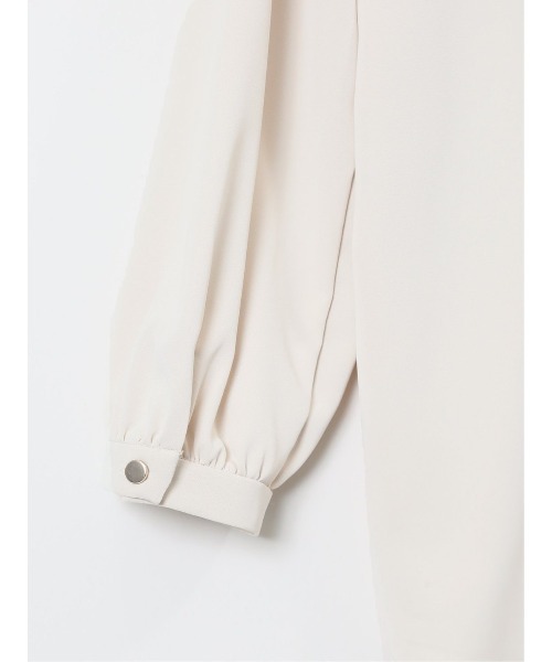 m.f.editorial（エムエフエディトリアル）の「【ストレッチ　マシンウォッシャブル】m.f.エディトリアル レディース パールボウタイ 8分袖プルオーバーブラウス（シャツ/ブラウス・レディース・サックスブルー/ホワイト/ライトグレー・MEDIUM/LARGE）」の6枚目の写真