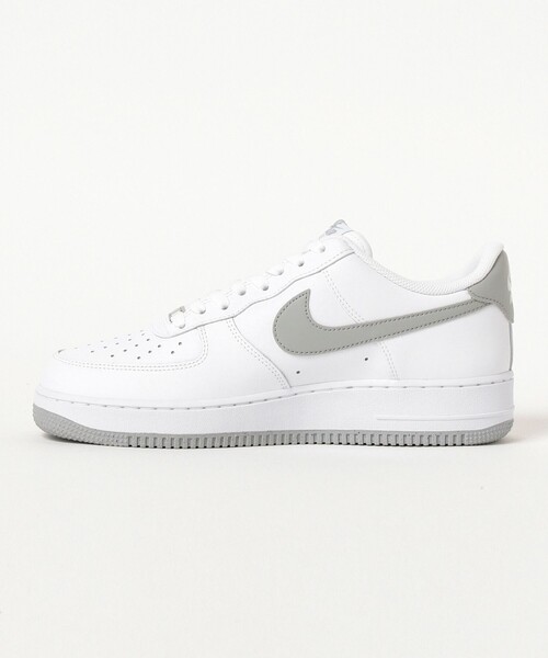 NIKE / Air Force 1 '07 WHITE /LIGHT SMOKE GREY（スニーカー