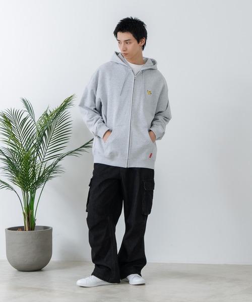 (What it isNt)ART BY MARKGONZALES(ワットイットイズント)の「【(What it isNt)ART BY MARKGONZALES / (ワットイットイズント) アートバイ マークゴンザレス】バックプリントジップフーディー(パーカー・メンズ・グレー/ホワイト/ブラック・MEDIUM/LARGE/X-LARGE)」の9枚目の写真