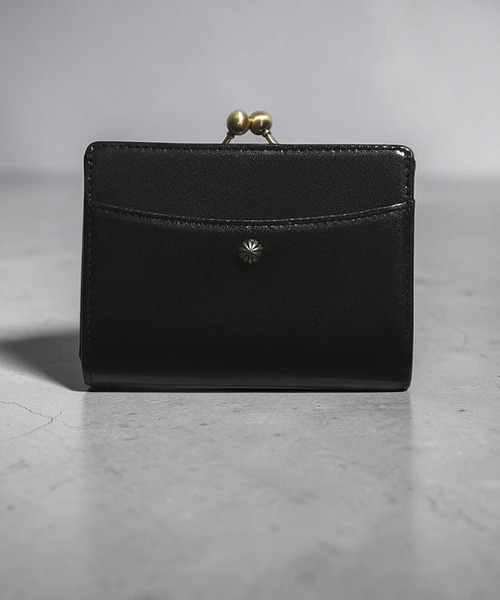 An+u（アンユー）の「[An＋u]W Starスタッズガマグチミドルウォレット