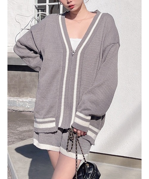 MIIA(ミーア)の「ラインジップニットセットアップ(セットアップ・レディース・ブラック/オフホワイト/グレー・FREE)」の8枚目の写真