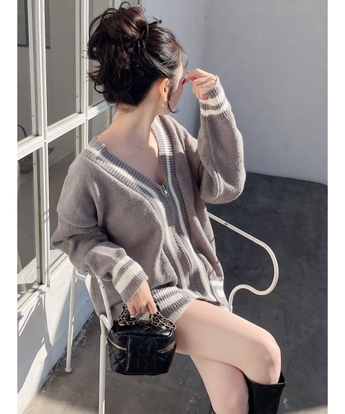 MIIA(ミーア)の「ラインジップニットセットアップ(セットアップ・レディース・ブラック/オフホワイト/グレー・FREE)」の5枚目の写真