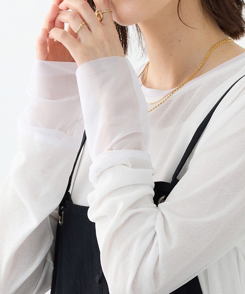 Viola e Viola(ヴィオラエヴィオラ)の「程よい透け感大人シアー素材切替トップス(Tシャツ/カットソー・レディース・ブラック/ホワイト/ブルー・3L/LL/L/M)」の2枚目の写真