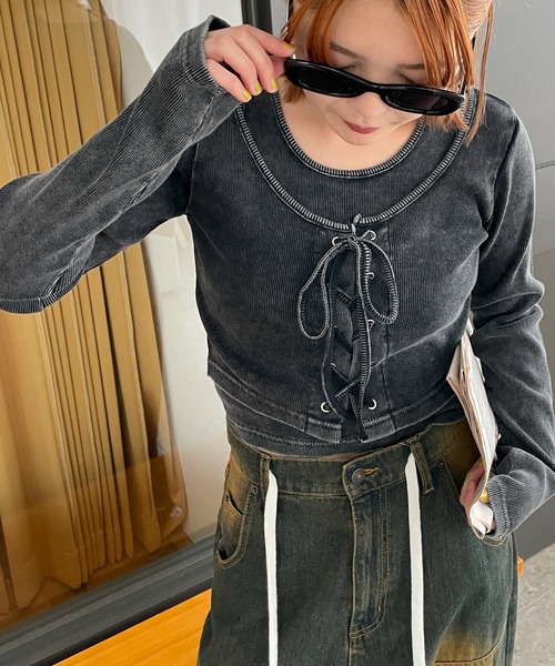 WEGO(ウィゴー)の「WEGO/【25年春夏新作】ヴィンテージライクレースアップトップス(Tシャツ/カットソー・レディース・スミクロ/ブラック・FREE)」の6枚目の写真