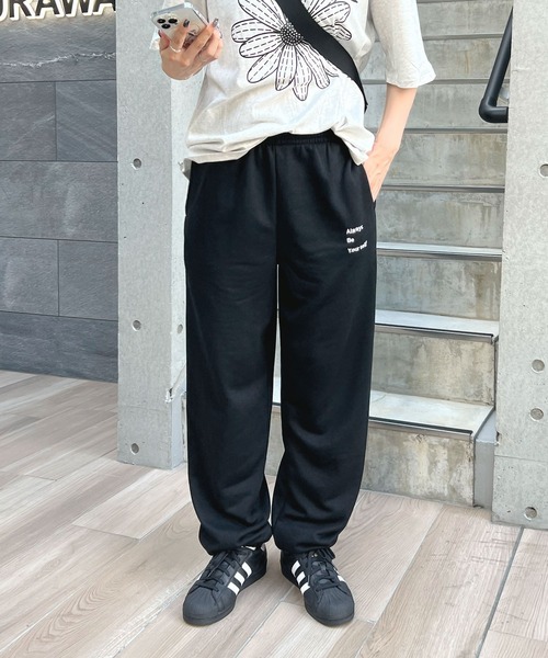 ABYS(アビス)の「ロゴ裏毛スウェットパンツ(スウェットパンツ・レディース・ブラック/ライトグレー・FREE)」の15枚目の写真