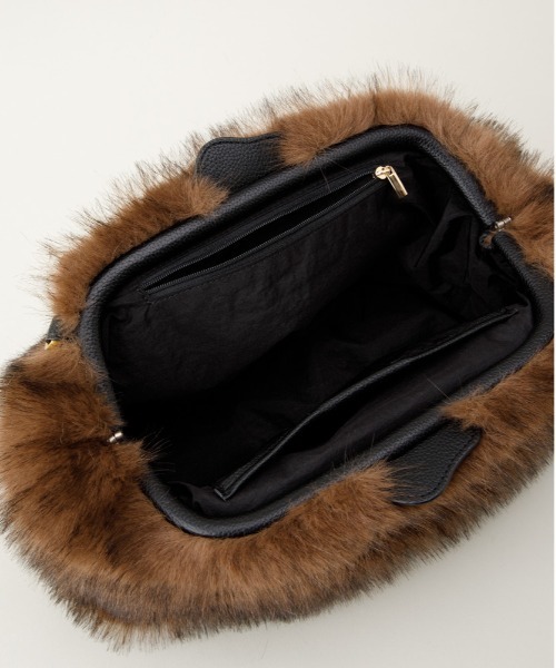 LE VERNIS（ル・ベルニ）の「LE VERNIS(ル・ベルニ)Renard big clutch（クラッチバッグ・レディース・ベージュ/ブラウン/チャコールグレー・FREE）」の13枚目の写真