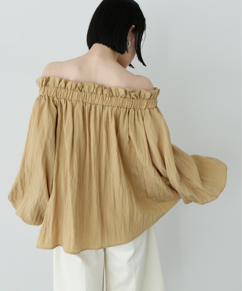 N.（N. Natural Beauty Basic）（エヌエヌナチュラルビューティーベーシック）の「オフショルペーパーバックブラウス（シャツ/ブラウス・レディース・ベージュ/オフホワイト/ブルー・MEDIUM）」の22枚目の写真