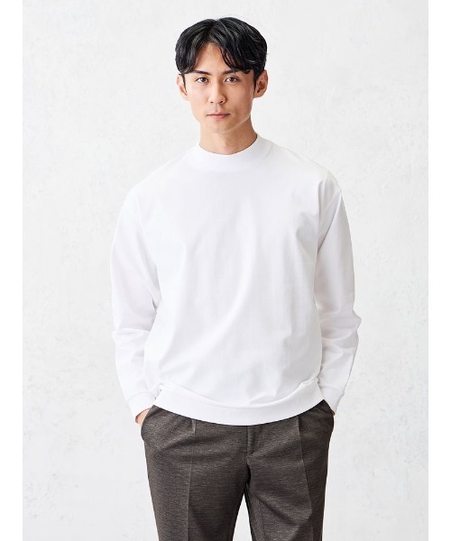 TRANS CONTINENTS（トランスコンチネンツ）の「TRANS CONTINENTS　ハイゲージ　モックネックロンT　ホワイト/ブラック/ピンク/ベージュ（Tシャツ/カットソー・メンズ・ベージュ/ホワイト/ピンク/ブラック・M/L/LL）」の2枚目の写真