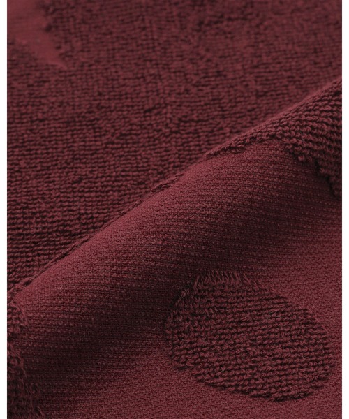 marimekko(マリメッコ)の「Unikko / Solid mini towel 32X32(ハンカチ/ハンドタオル・レディース・ワインレッド・FREE)」の4枚目の写真