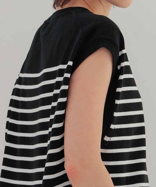 DRESSLAVE(ドレスレイブ)の「uca / cool touch stripe tank pullover(クールタッチストライプ柄タンクプルオーバー)(ニット/セーター・レディース・ホワイト/ブラック・38)」の7枚目の写真