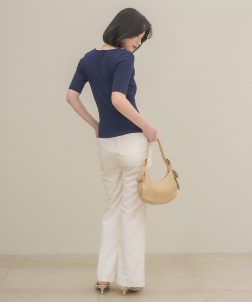 NEUNA(ヌナ)の「ハートネックカーディガン(ニット/セーター・レディース・ネイビー/ベージュ・FREE)」の21枚目の写真