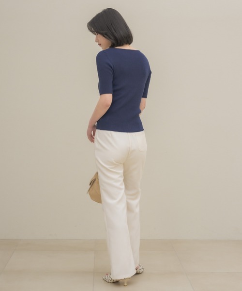 NEUNA(ヌナ)の「ハートネックカーディガン(ニット/セーター・レディース・ネイビー/ベージュ・FREE)」の22枚目の写真