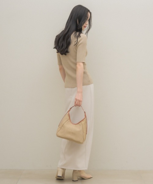 NEUNA(ヌナ)の「ハートネックカーディガン(ニット/セーター・レディース・ネイビー/ベージュ・FREE)」の17枚目の写真