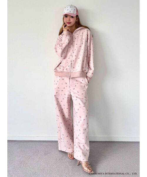 CALNAMUR(カルナムール)の「【MEZZO PIANOコラボ】ベリエちゃんブルーベリエちゃん HOODIE(パーカー・レディース・ピンク/オフホワイト・FREE)」の5枚目の写真