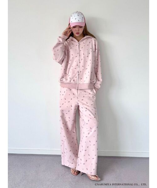 CALNAMUR(カルナムール)の「【MEZZO PIANOコラボ】ベリエちゃんブルーベリエちゃん HOODIE(パーカー・レディース・ピンク/オフホワイト・FREE)」の6枚目の写真