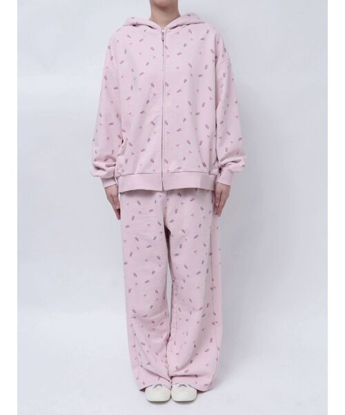 CALNAMUR(カルナムール)の「【MEZZO PIANOコラボ】ベリエちゃんブルーベリエちゃん HOODIE(パーカー・レディース・ピンク/オフホワイト・FREE)」の13枚目の写真