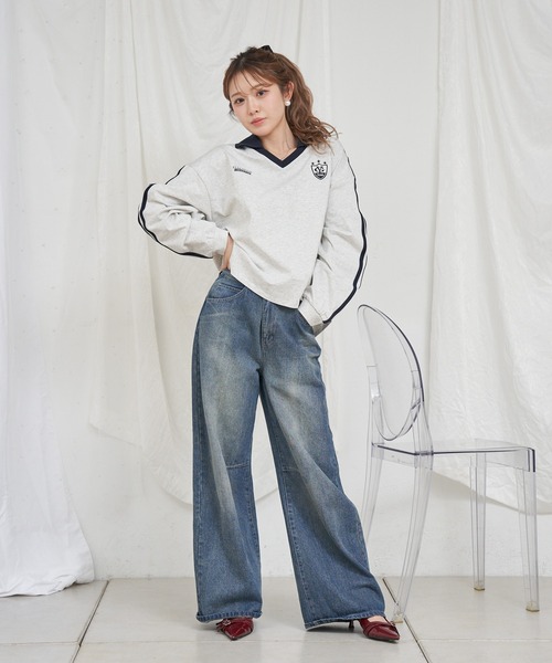 RAY CASSIN（レイカズン）の「襟スキッパーラインルーズTシャツ（Tシャツ/カットソー・レディース・グレー/ホワイト系その他/ネイビー・FREE）」の6枚目の写真