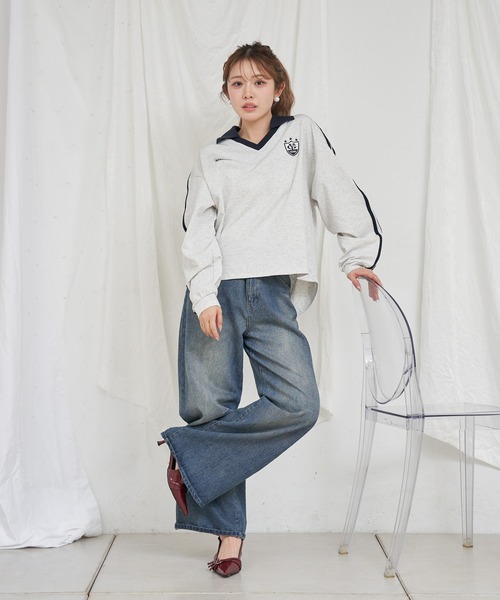 RAY CASSIN（レイカズン）の「襟スキッパーラインルーズTシャツ（Tシャツ/カットソー・レディース・グレー/ホワイト系その他/ネイビー・FREE）」の9枚目の写真