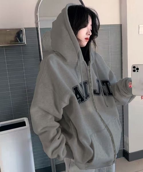 VIBGYOR（ヴィブジョー）の「[NARULA/ナルラ]スポーティー ロゴ ジップアップ パーカー(CZ)（パーカー・レディース・アイボリー/ブラック/グレー・FREE）」の3枚目の写真