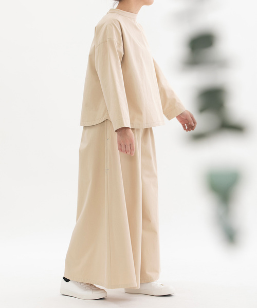 nop de nod(ノップドゥノッド)の「コットンリネンデニム・コットンツイルフレアーマキシパンツ(その他パンツ・レディース・インディゴブルー/ベージュ/ブラック・M)」の17枚目の写真